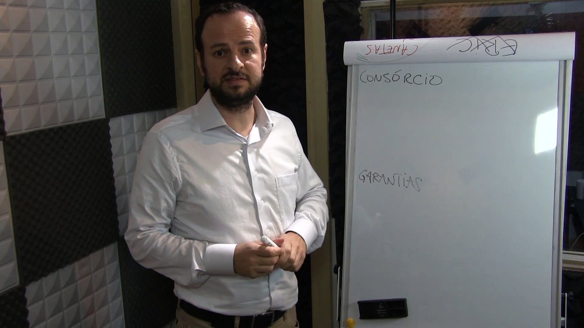 Conceito de consórcio e garantias (Serviços bancários)